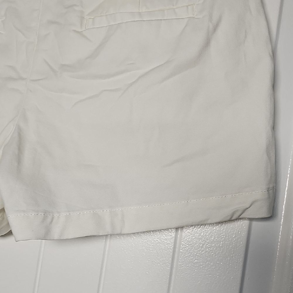 GAP Sz 4 Women's Off-White Bermudas - Picture 4 of 12